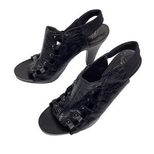 Donald J Pliner Vero Cuoio Studded Tooled Leather Heels